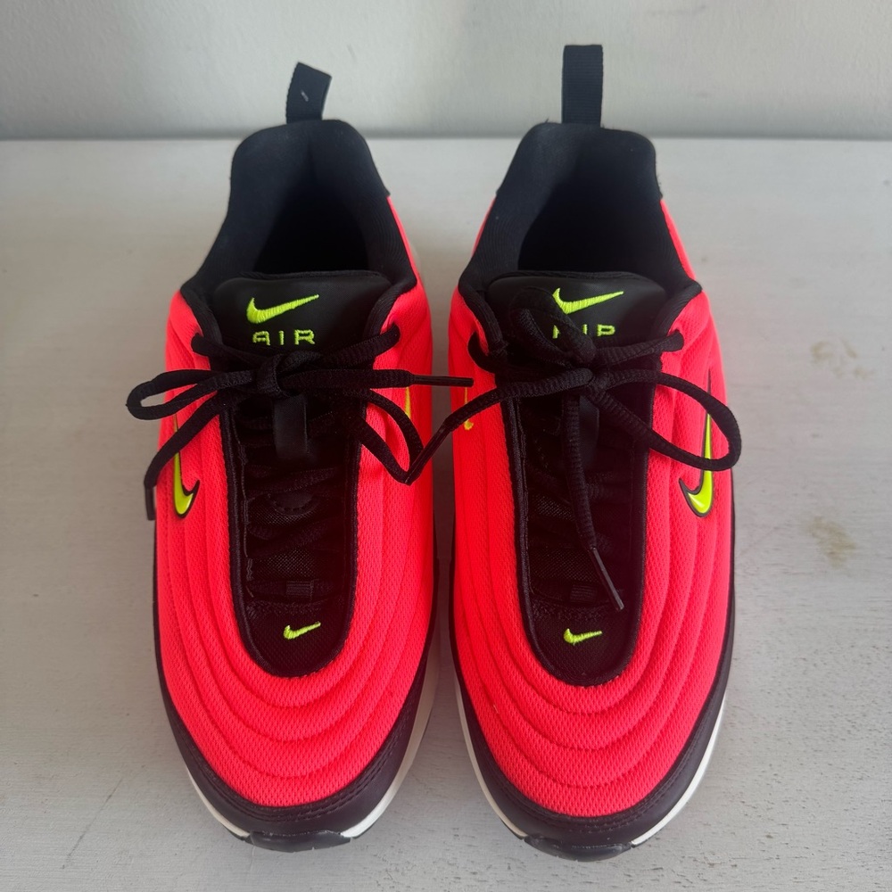 Nike Air Max Sneakers